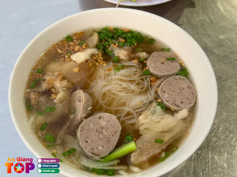 Quan-mi-hu-tieu-bo-vien-to-linh-angiangtoplist