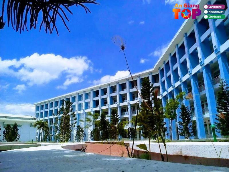 Truong-cao-dang-nghe-an-giang-angiangtoplist