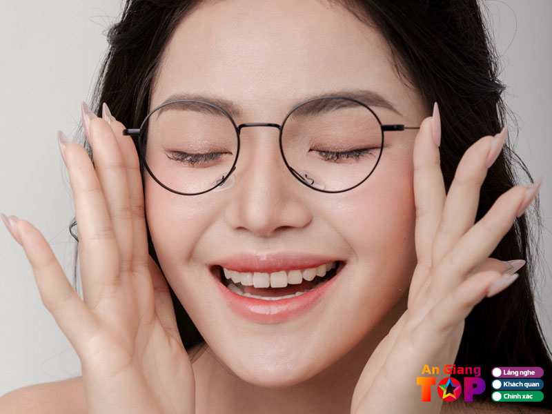 Meo-chon-gong-kinh-phu-hop-voi-khuon-mat-va-nhu-cau-angiangtoplist