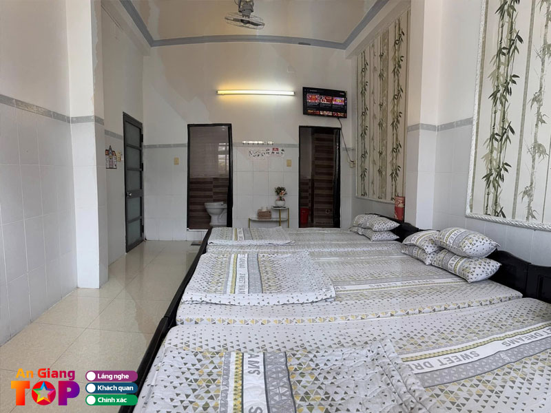 Nha-nghi-thanh-hoang-1-angiangtoplist