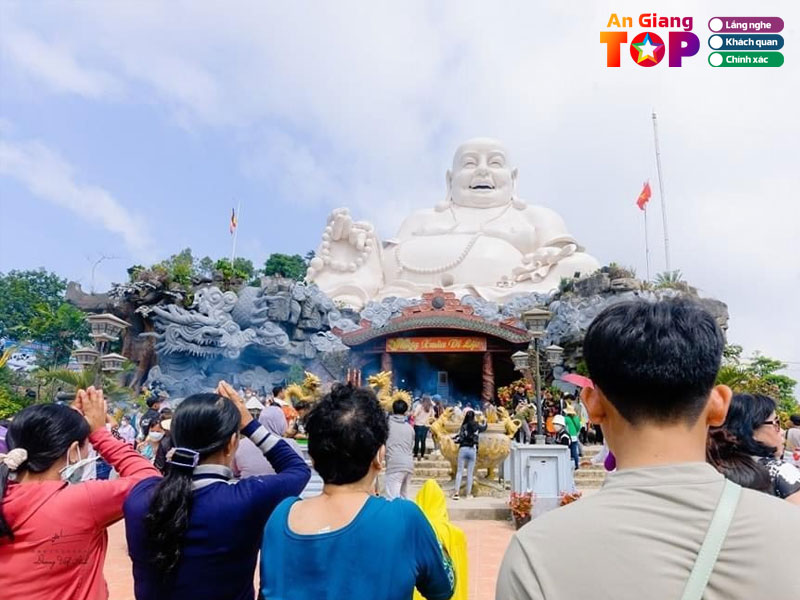 Nhung-luu-y-khi-tham-quan-cac-dia-diem-choi-tet-duong-angiangtoplist