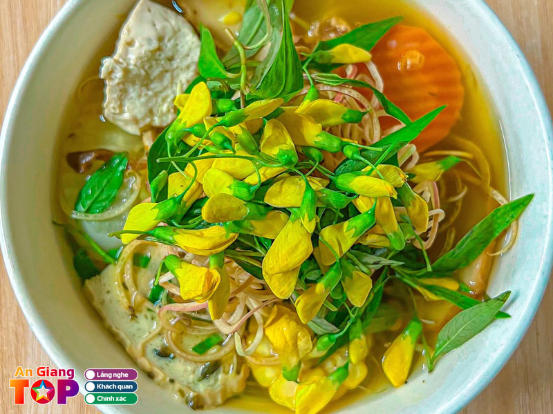 Quan-chay-phuoc-duc-angiangtoplist