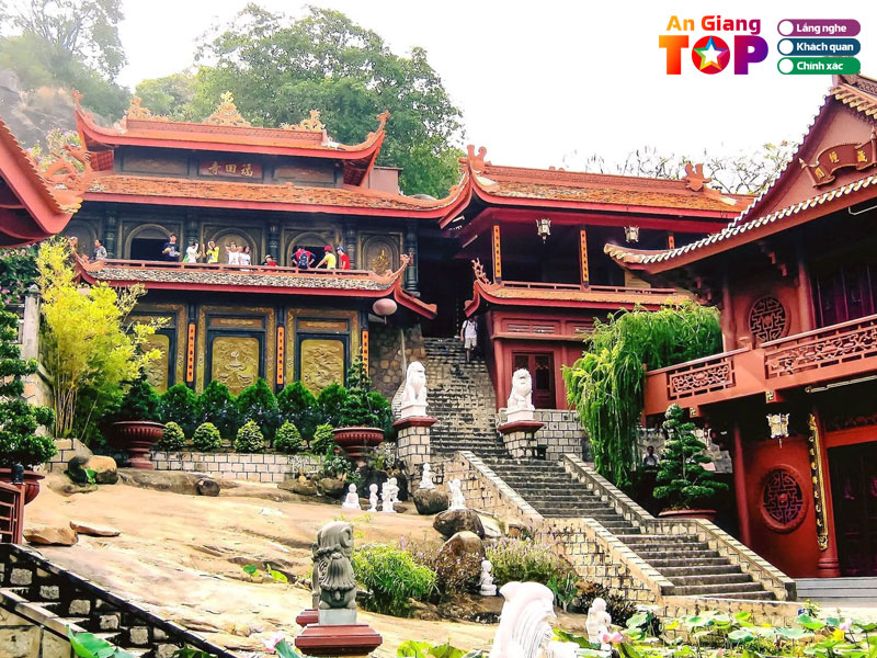 Chua-hang-1-angiangtoplist