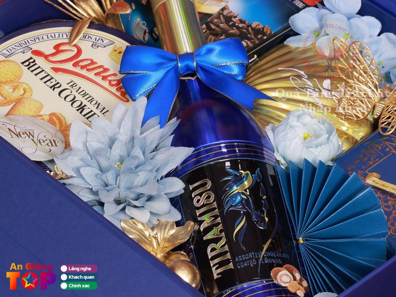 Cua-hang-lam-phuong-nghi-angiangtoplist