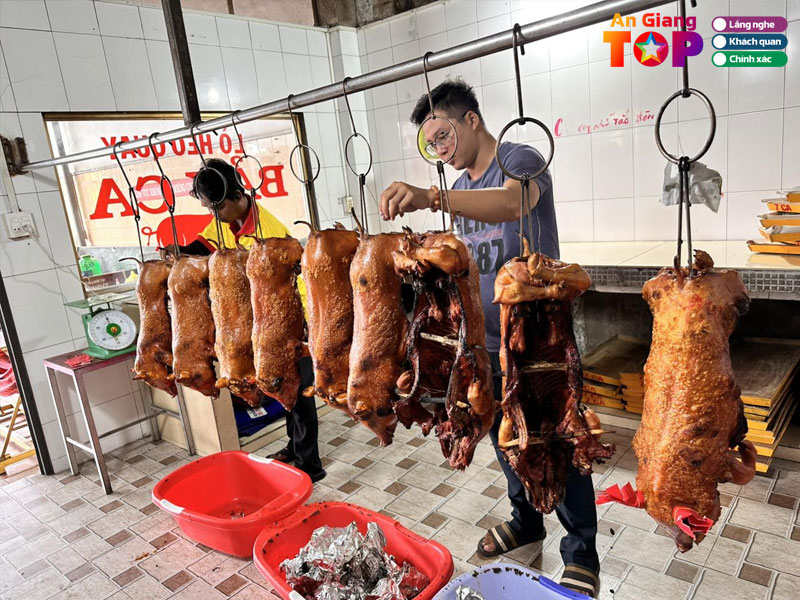 Heo-quay-bay-ca-1-angiangtoplist