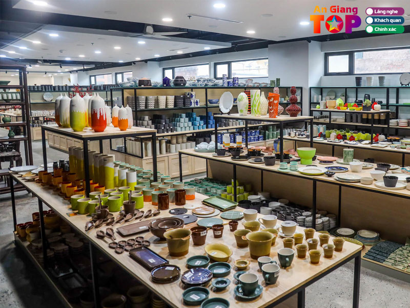 Tieu-chi-chon-cua-hang-gom-su-dep-chat-luong-1-angiangtoplist