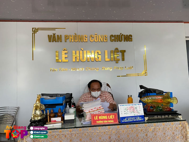Van-phong-cong-chung-le-hung-liet-angiangtoplist