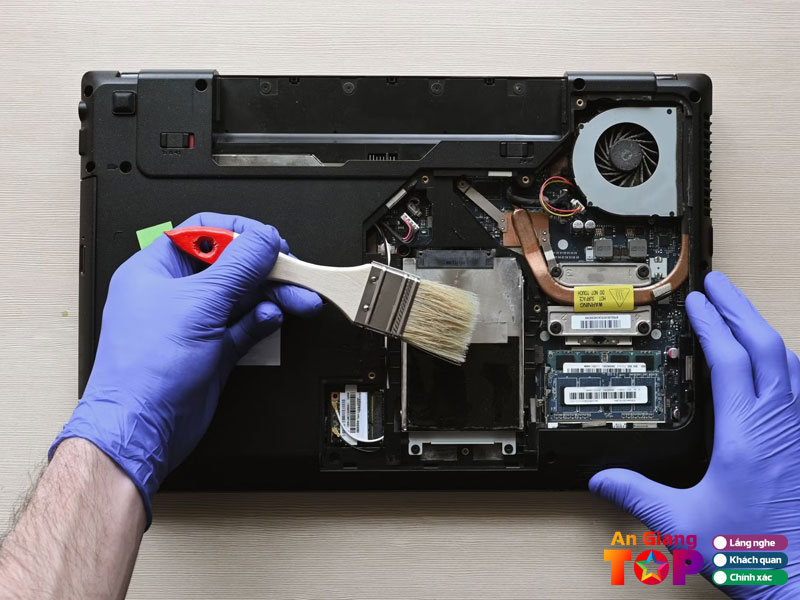 Vi-sao-can-ve-sinh-laptop-dinh-ky-1-angiangtoplist
