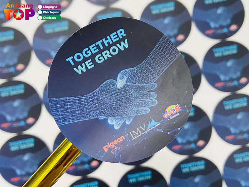 Vi-sao-nen-chon-in-logo-dan-cho-san-pham-va-cua-hang-angiangtoplist