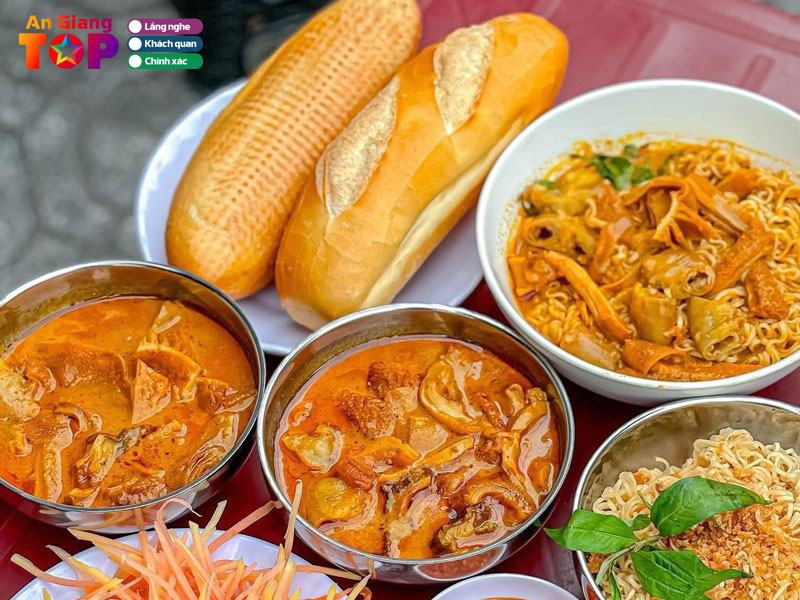 Banh-canh-ghe-phu-chi-tai-angiangtoplist