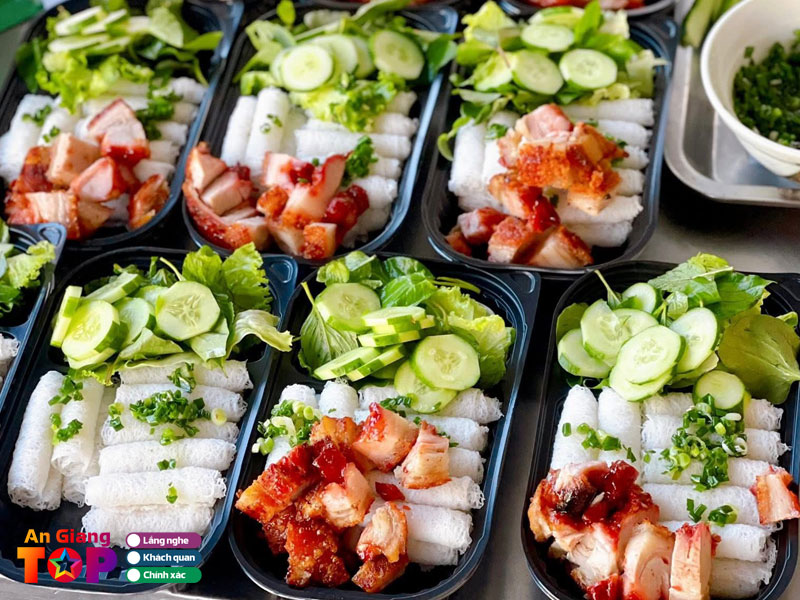 Heo-quay-ngoc-ngoc-angiangtoplist