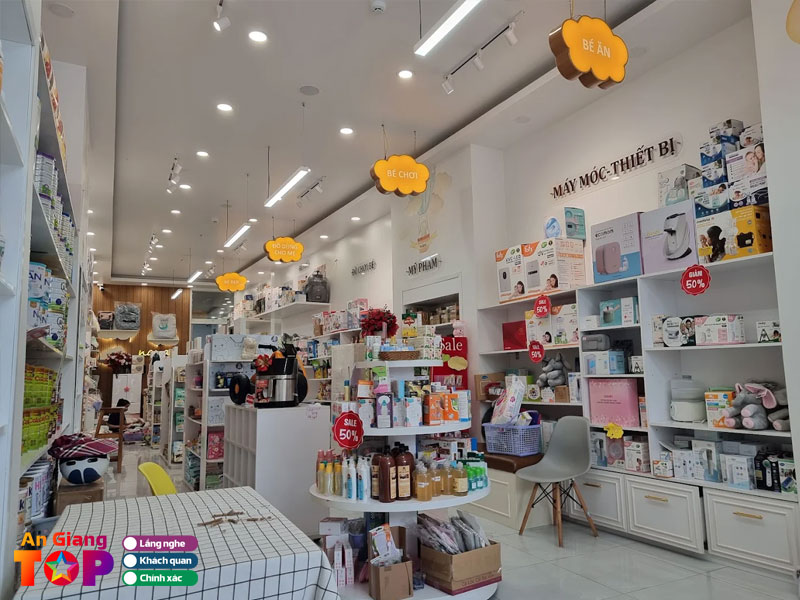 Nana-mom-baby-angiangtoplist