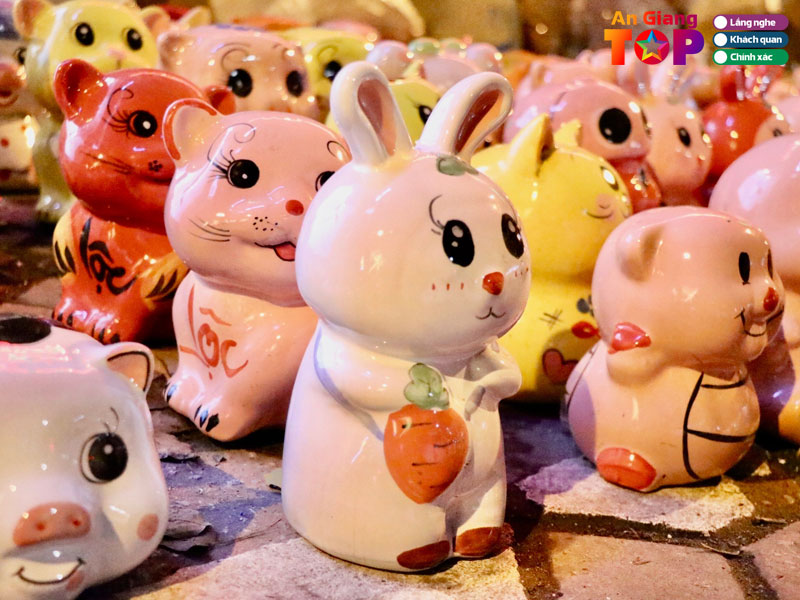 Nha-sach-fahasa-angiangtoplist