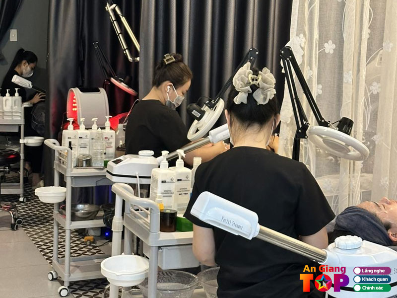 Tmv-dr-pham-thy-angiangtoplist