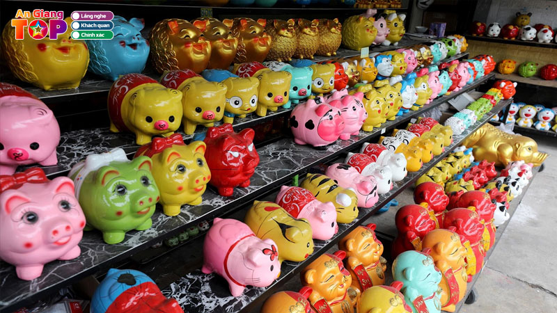 Top-10-dia-chi-ban-heo-dat-o-an-giang-da-dang-mau-ma-gia-re-angiangtoplist