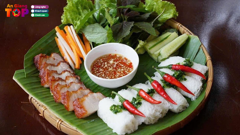 Top-5-dia-chi-ban-banh-hoi-heo-quay-o-an-giang-ngon-kho-cuong-angiangtoplist