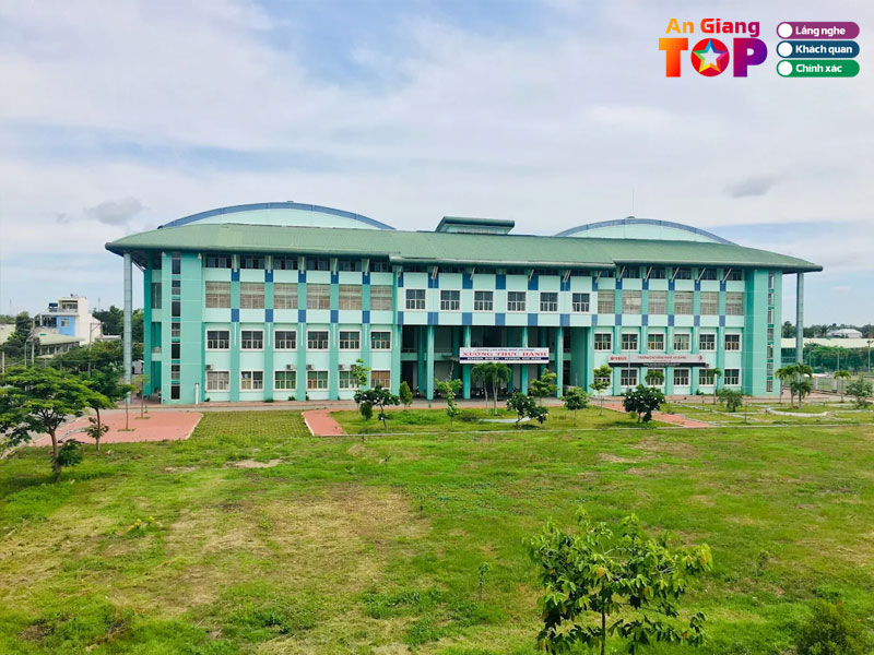 Truong-cao-dang-nghe-an-giang-angiangtoplist