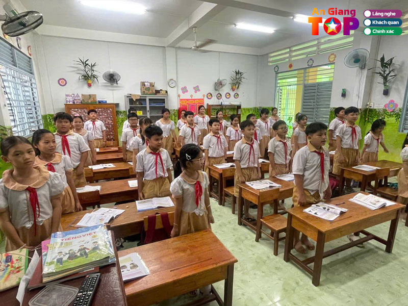 Truong-tieu-hoc-tran-quang-khai-angiangtoplist