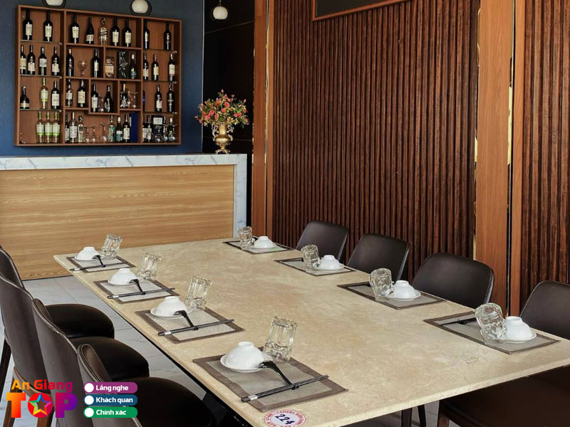 Nha-hang-sea-palace-angiangtoplist