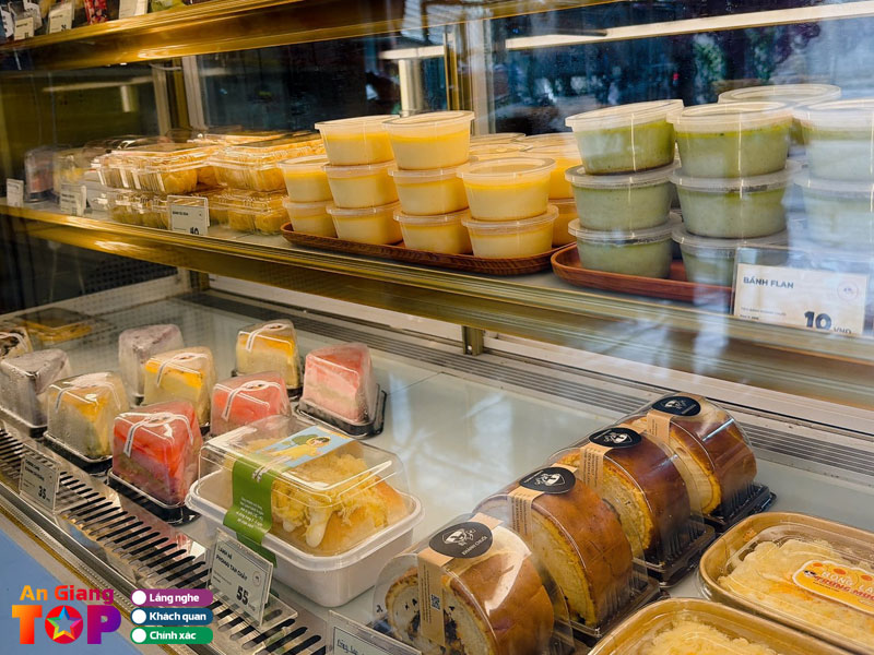 Tiem-banh-khanh-chuoi-angiangtoplist