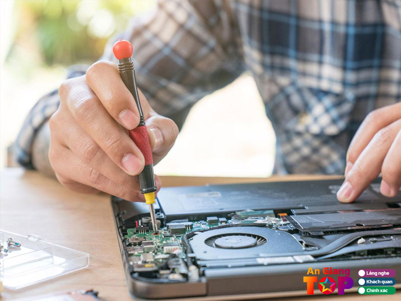 Tieu-chi-lua-chon-noi-sua-laptop-angiangtoplist