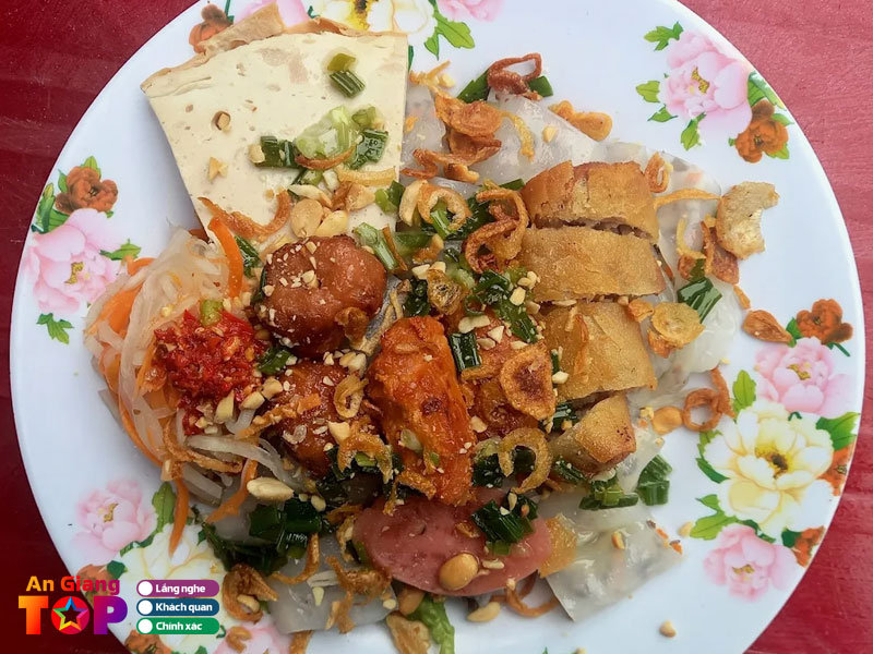 Banh-uot-cuon-nong-tuyen-1-angiangtoplist