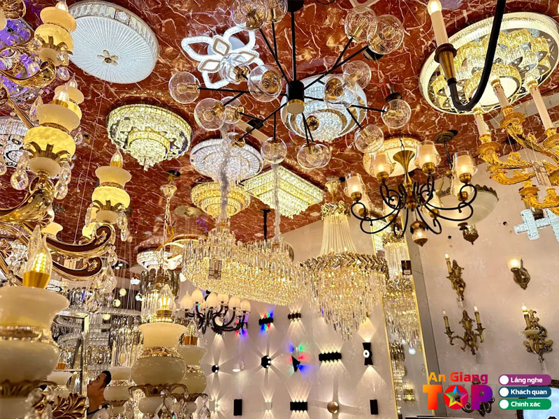 Den-trang-tri-trong-hieu-angiangtoplist