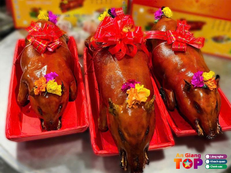 Tieu-chi-chon-dia-chi-heo-quay-ngon-tai-an-giang-1-angiangtoplist