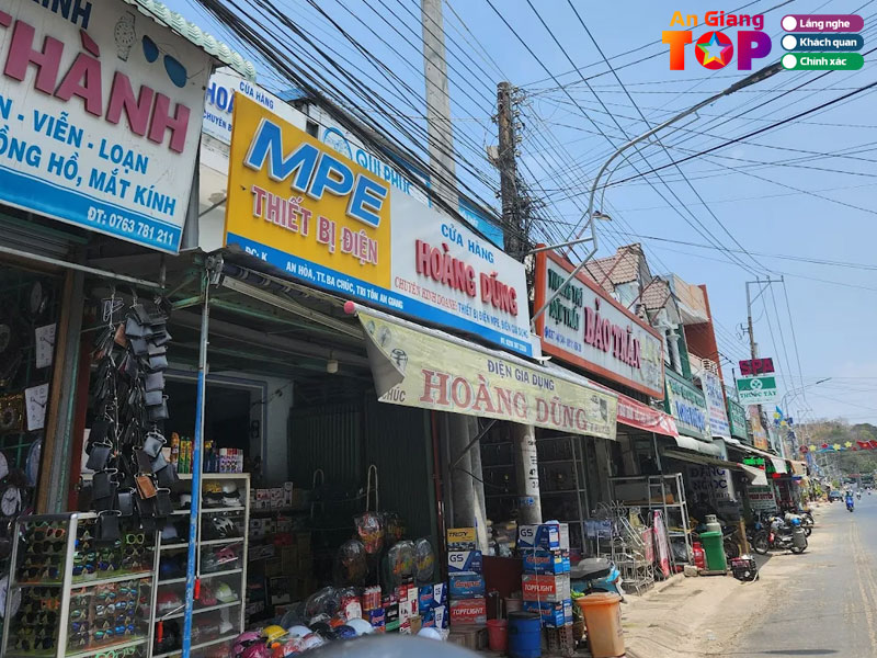 Cua-hang-dien-gia-dung-hoang-dung-angiangtoplist