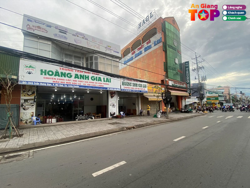 Cua-hang-do-go-hoang-anh-gia-lai-angiangtoplist