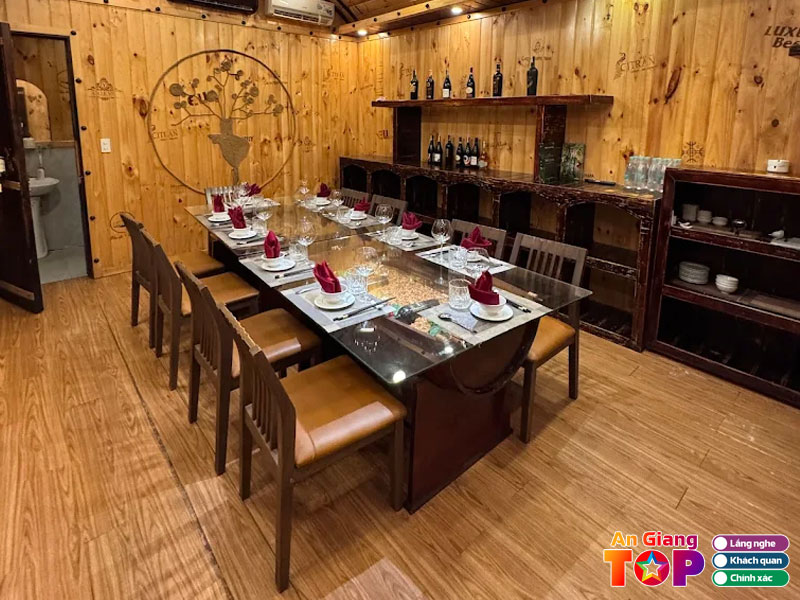 Nha-hang-ham-ruou-vin-de-chateau-angiangtoplist