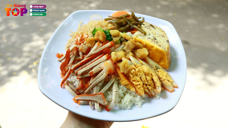 Top-10-quan-com-tam-long-xuyen-o-an-giang-ngon-dung-dieu-angiangtoplist