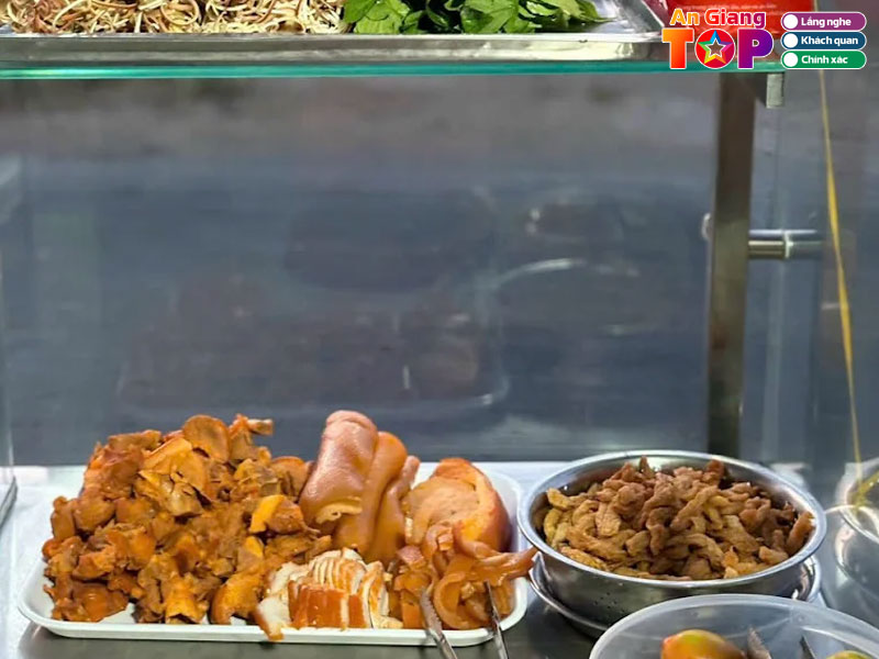 Bun-rieu-cua-co-9-luu-1-angiangtoplist
