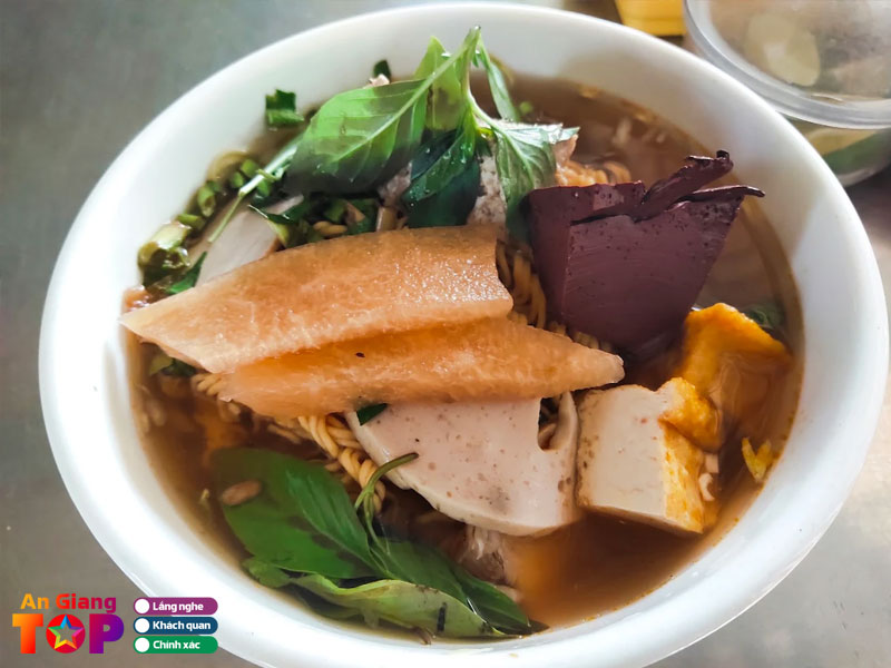 Canh-bun-bun-rieu-13-1-angiangtoplist