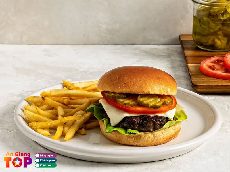 Cach-chon-dia-chi-ban-hamburger-chat-luong-angiangtoplist