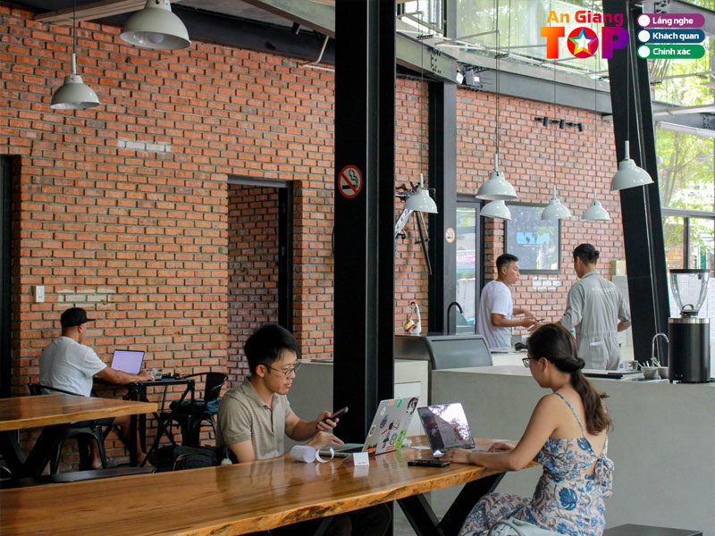 Tieu-chi-chon-quan-cafe-lam-viec-o-an-giang-phu-hop-angiangtoplist