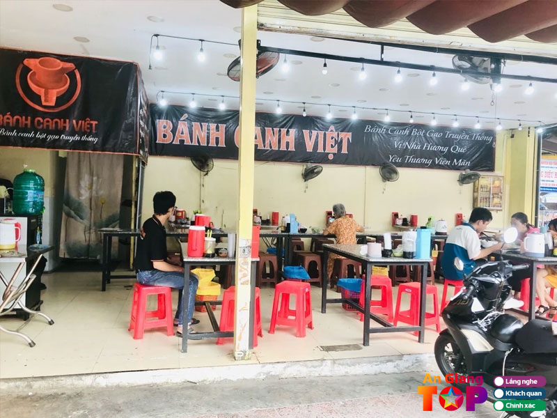 Banh-canh-viet-long-xuyen-1-angiangtoplist