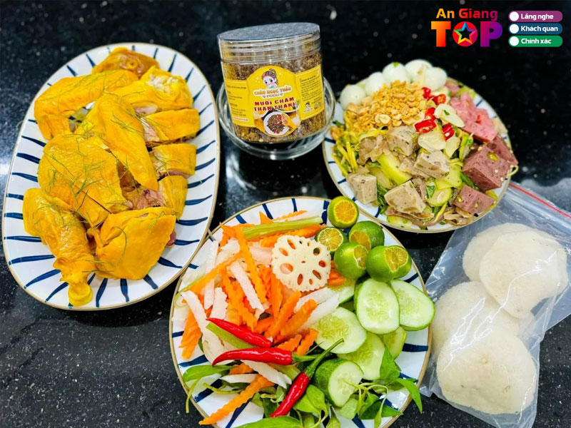 Chau-ngoc-thao-food-1-angiangtoplist