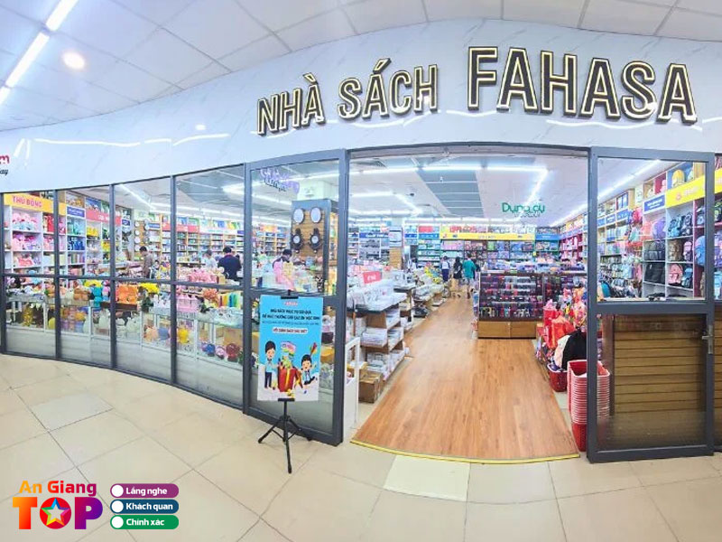 Nha-sach-fahasa-angiangtoplist