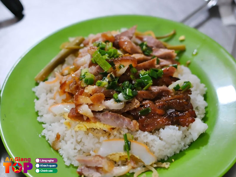 Quan-com-tam-huynh-long-angiangtoplist